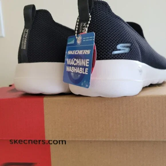 Sketchers Go Walk Joy - Picture 3 of 11